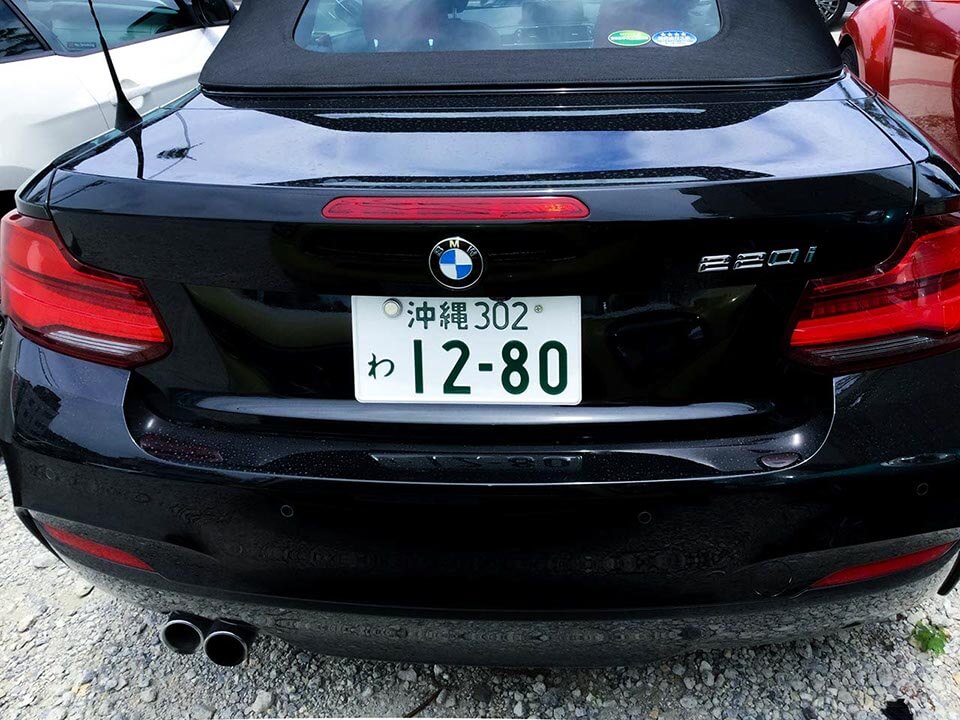 BMW 220i カブリオレ Mスポーツ（ブルー）