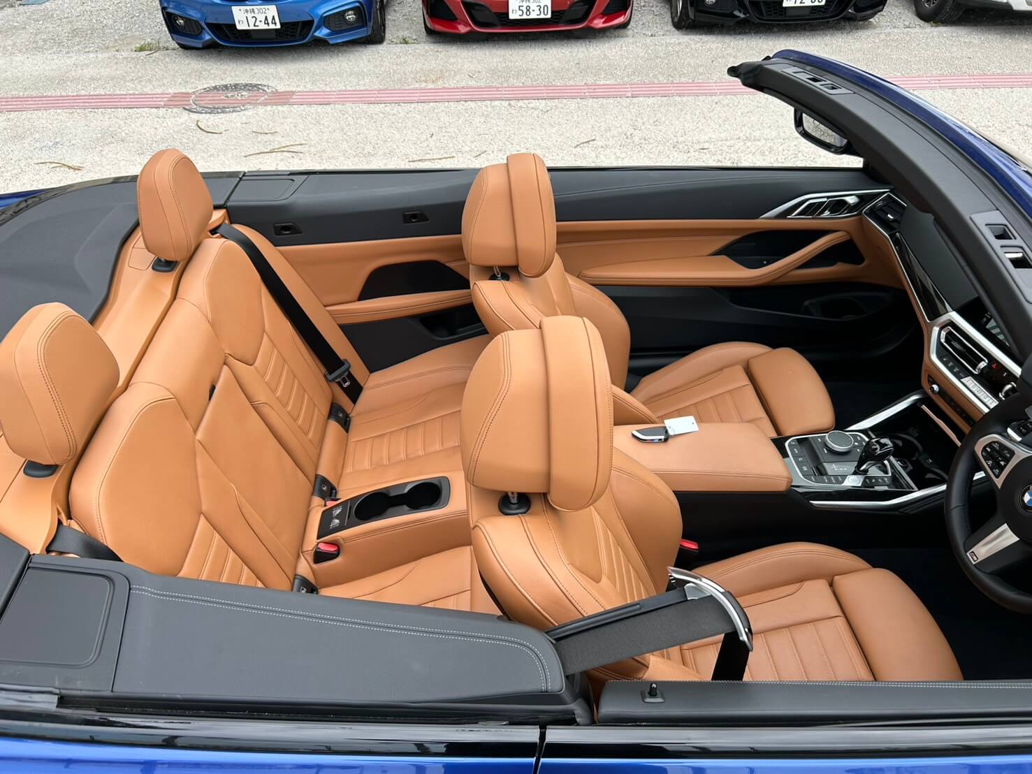 BMW 420i カブリオレMスポーツ(ブルー)