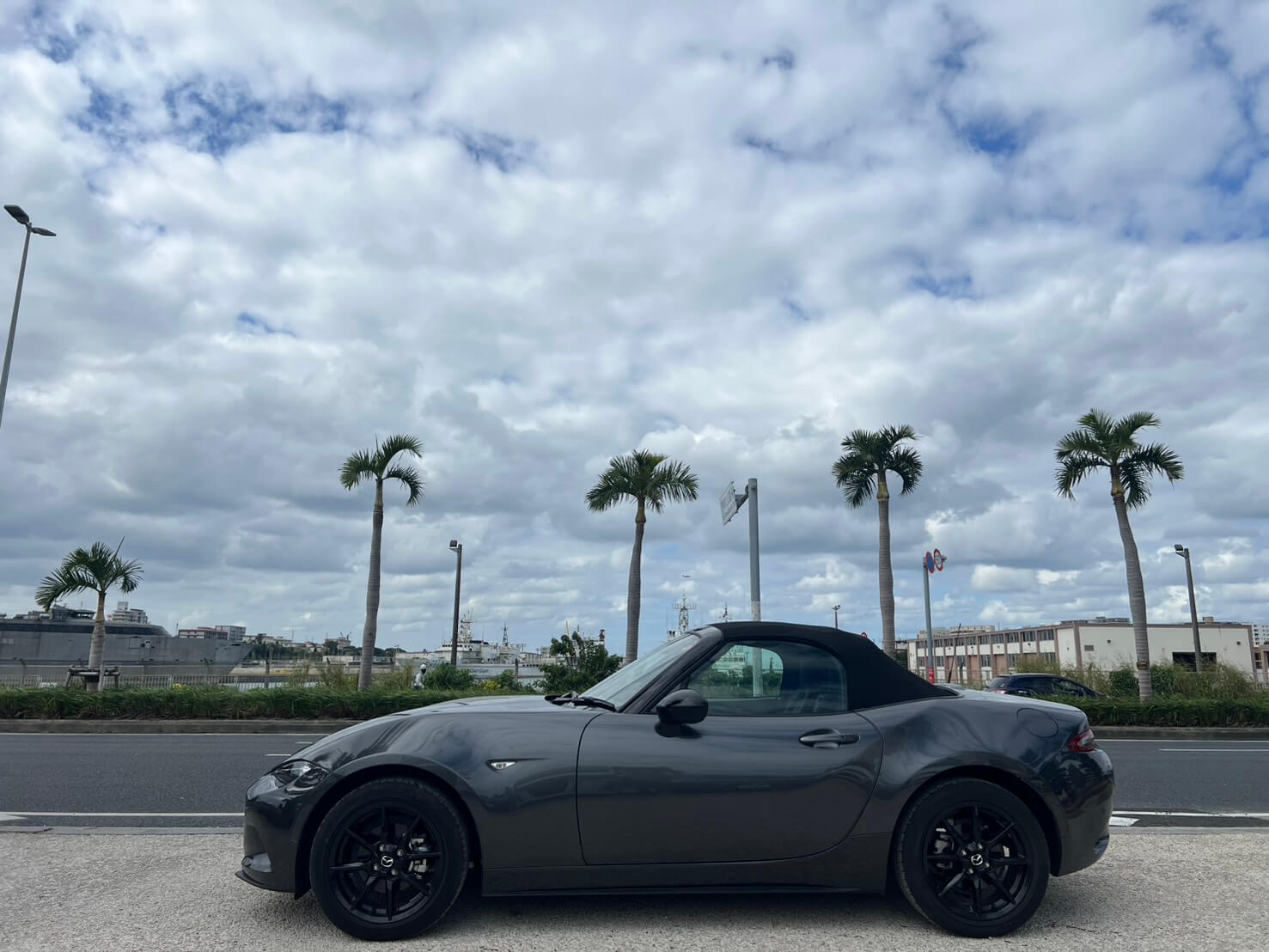 マツダ ロードスター S スペシャルパッケージ（グレー）