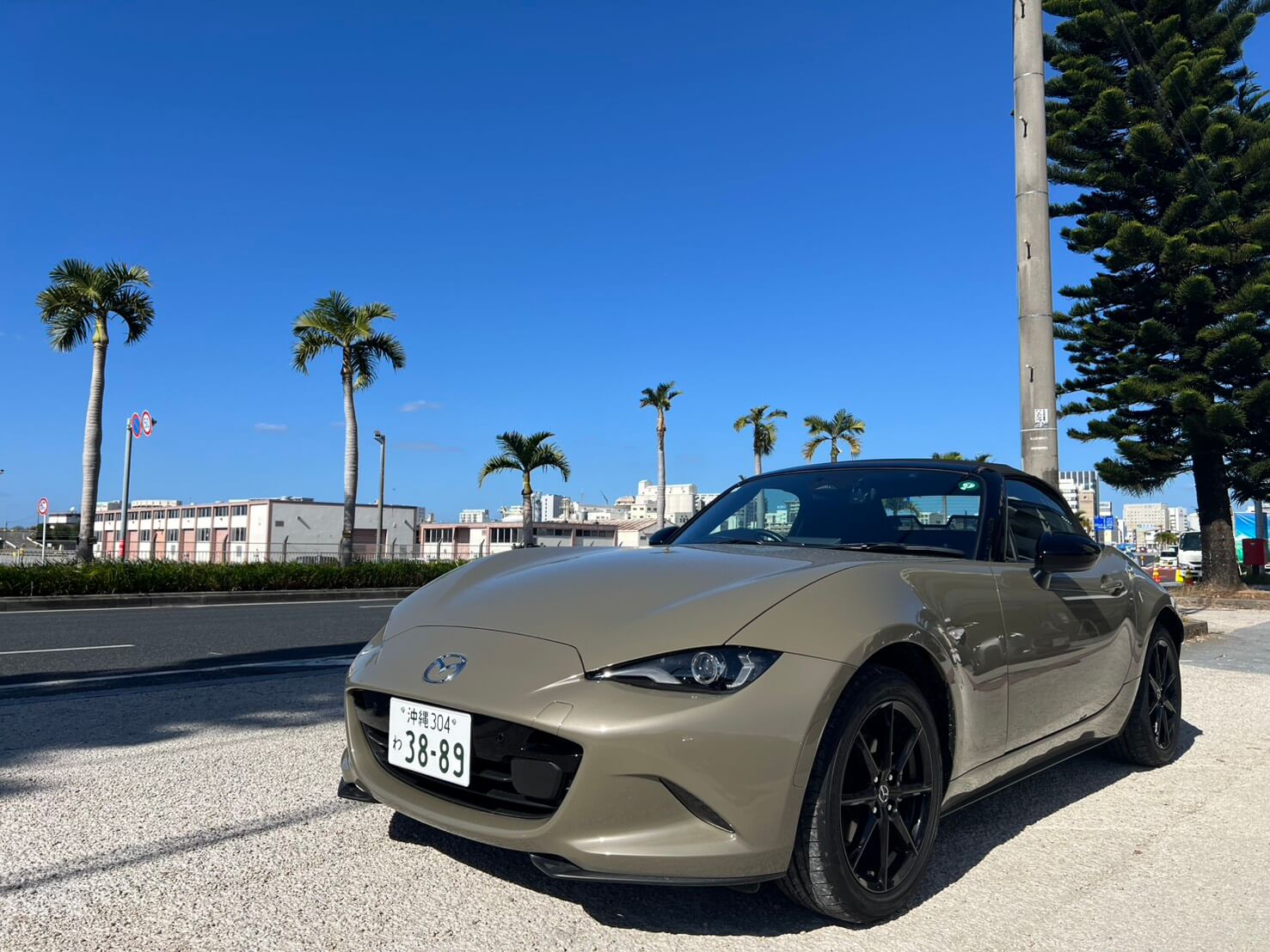 マツダ ロードスター S スペシャルパッケージ（ベージュ）