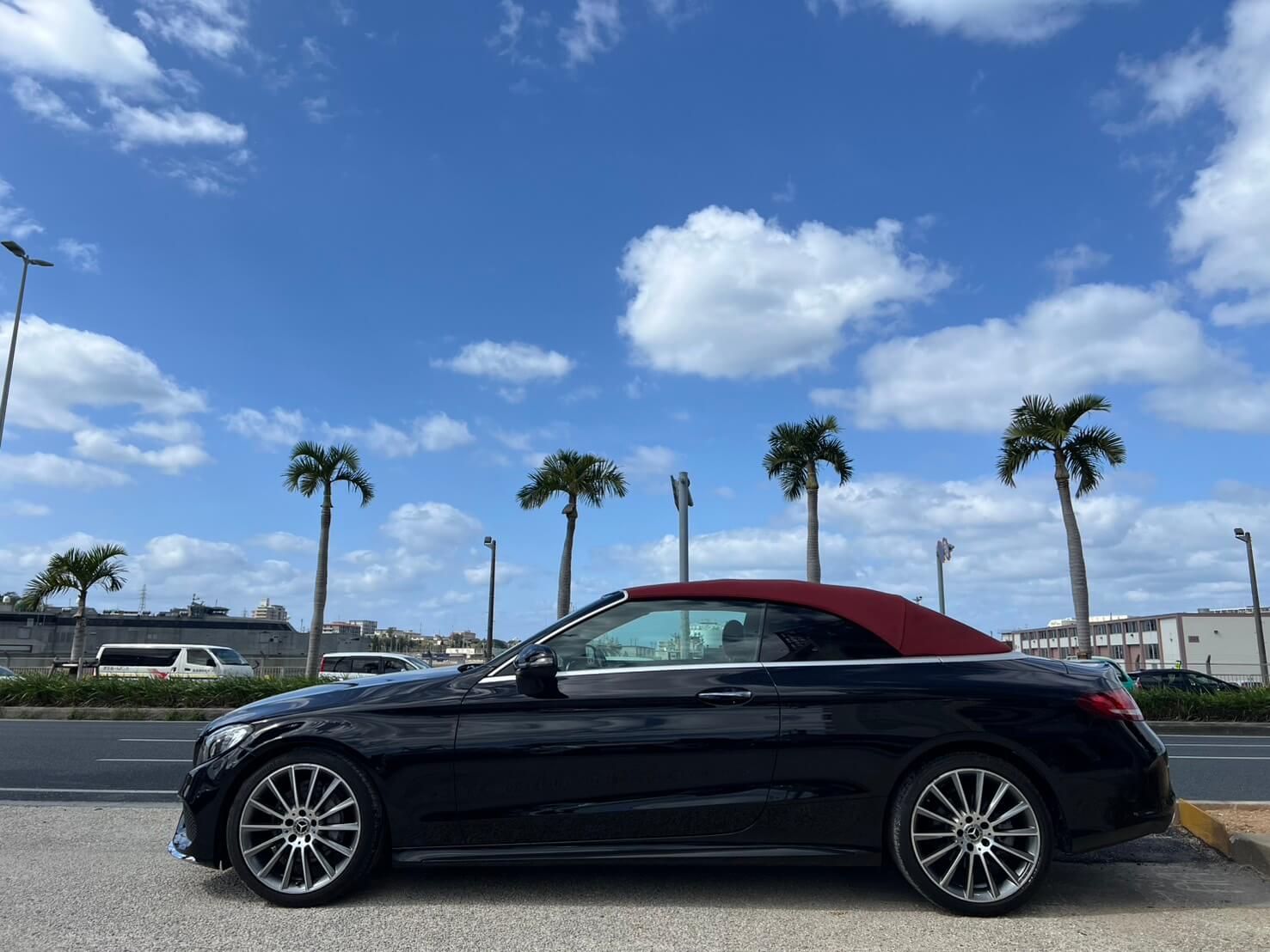 メルセデスベンツC180カブリオレスポーツ（ブラック）