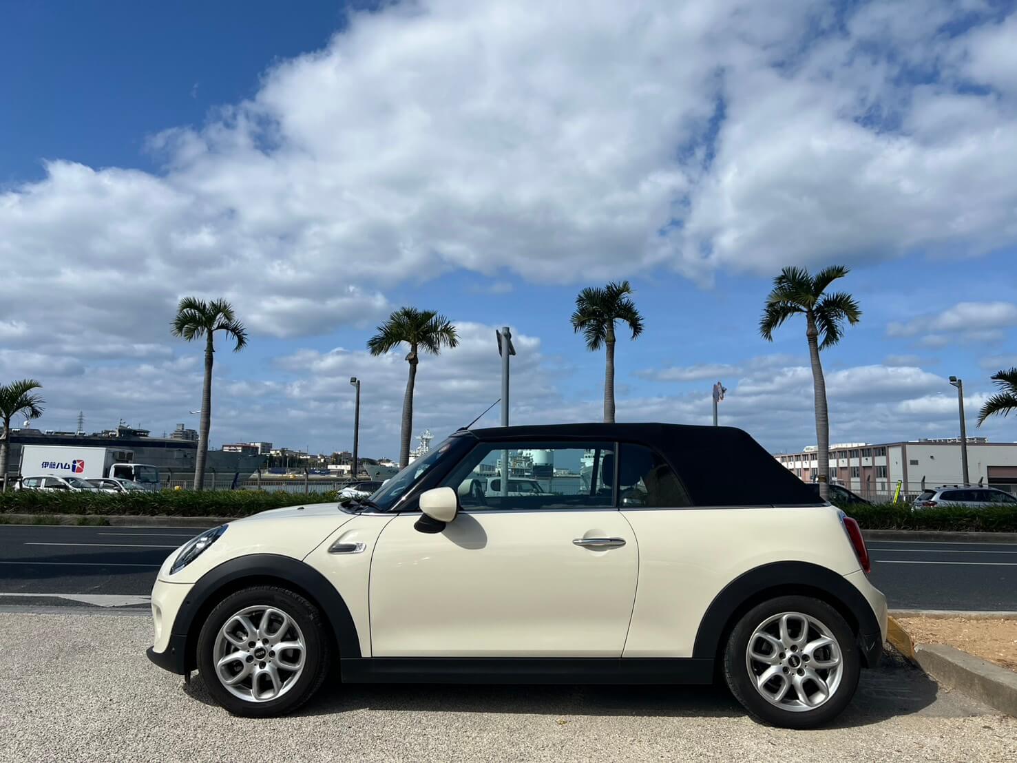 MINI ミニクーパーコンバーチブル（ホワイト）