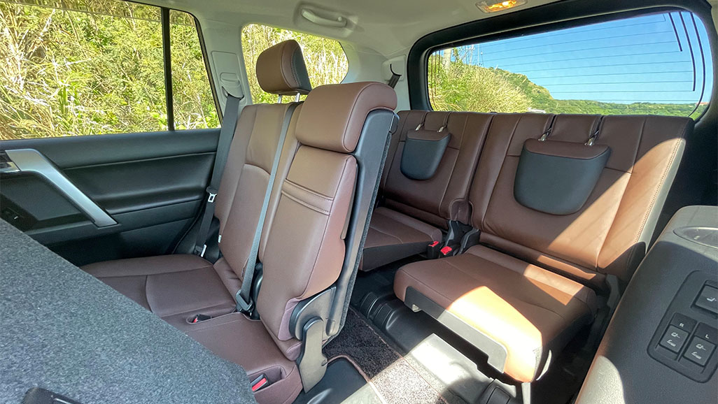 トヨタ ハイラックス2.4Z(ブラック)