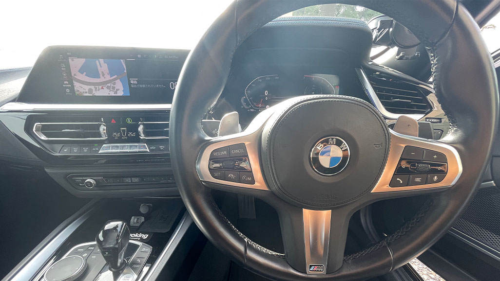 BMW Z4（ブラック）